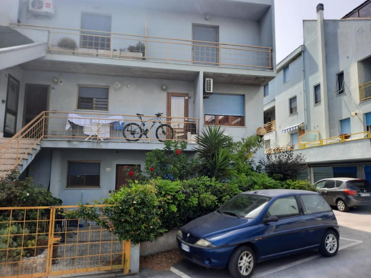 Casamarina Apartment Marina di Montemarciano Exterior foto
